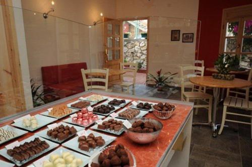 Mi'Ilya Chocolate House Guest House Exterior foto